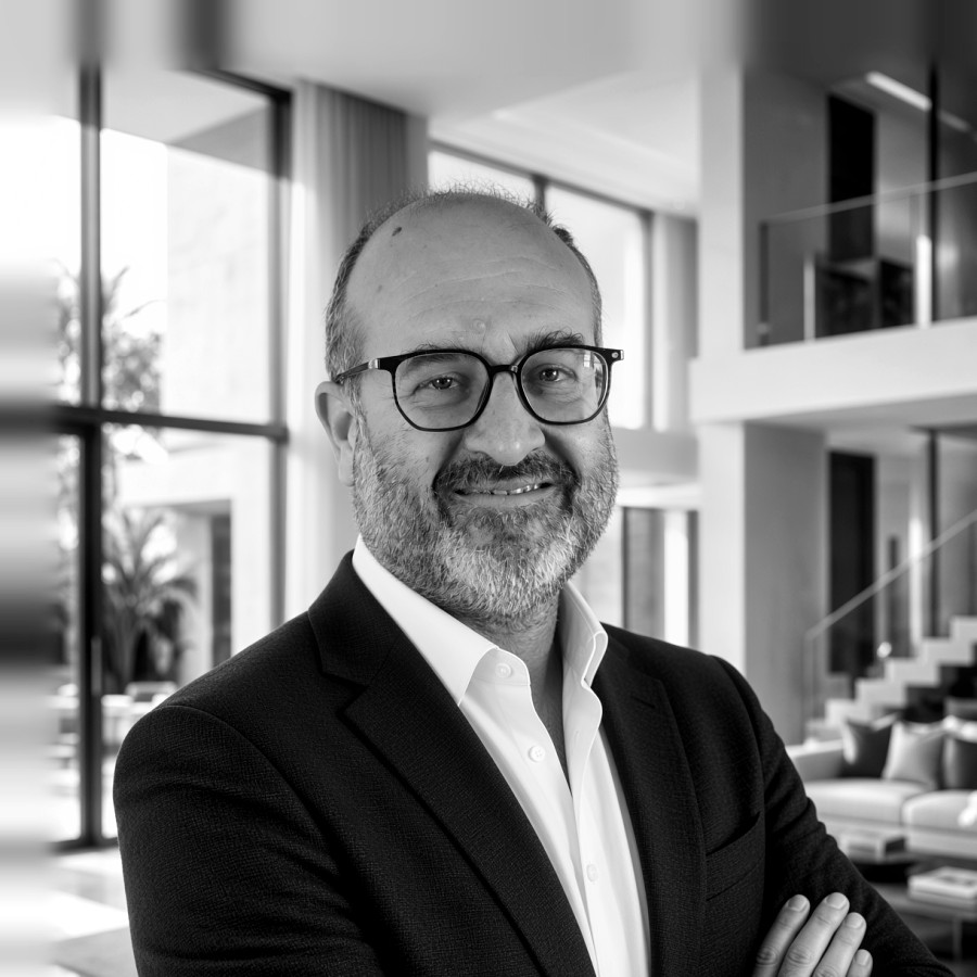 Carlos, Gerente · Oficina de España — Palami Properties